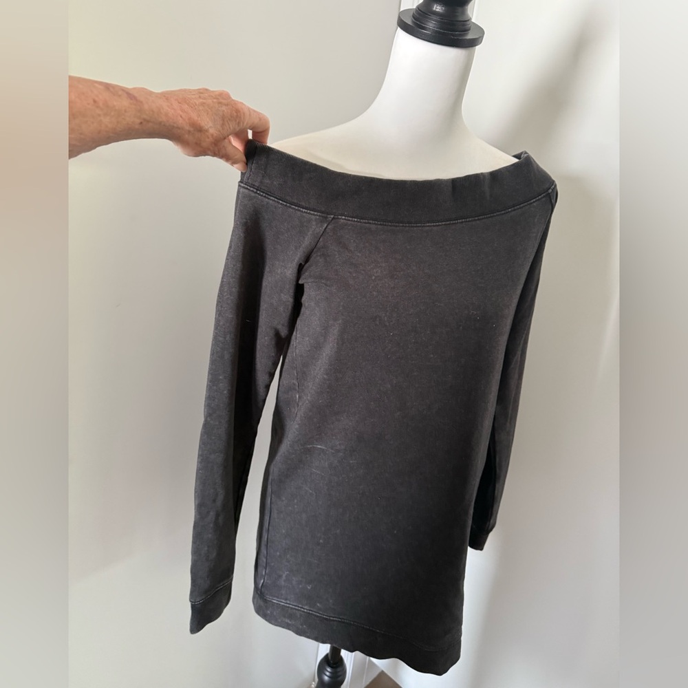 Long tunic sweatshirt OFF SHOULDER